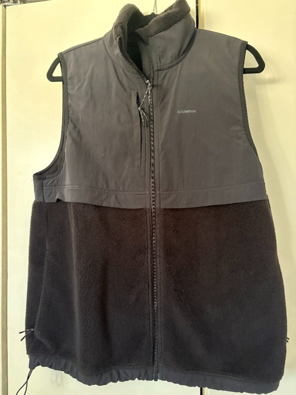 Lululemon Cinch-Hem Fleece Vest – Black/Super Dark – Size 12